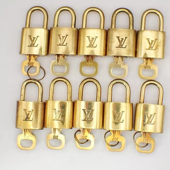 LOUIS VUITTON LV 10 Set Padlock Key Bag Charm Cadena Gold Plated France - Picture 6 of 16